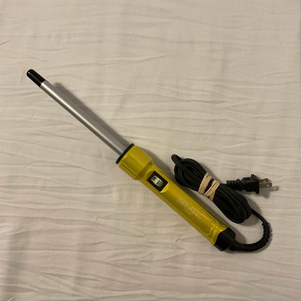 Bed Head Curlipops .5” Tourmaline Ceramic Skinny Pop™ Clamp-Free Curling Iron
